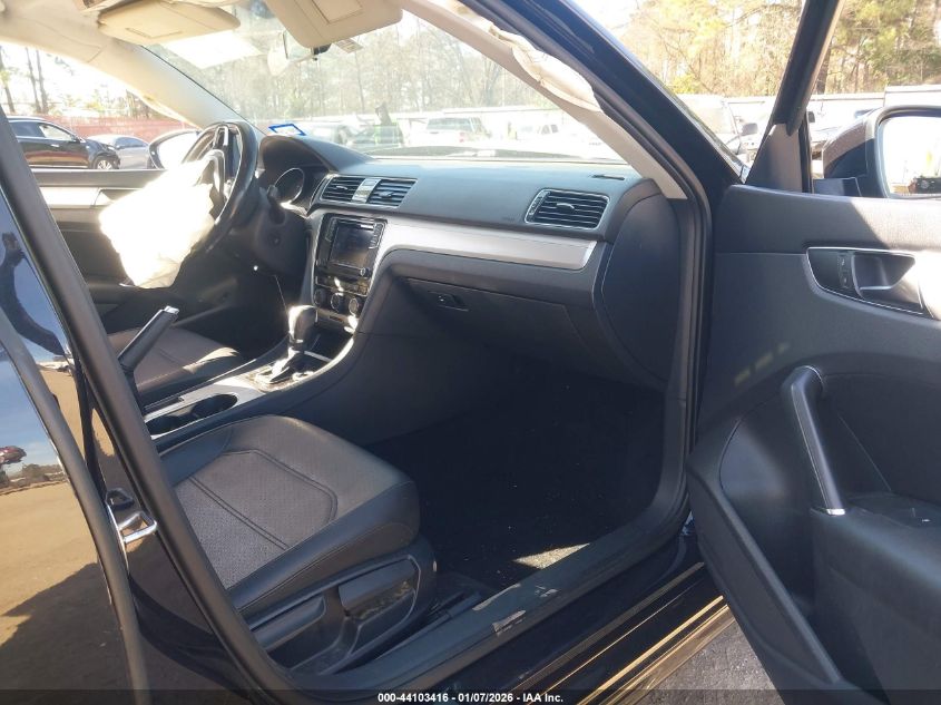 2019 Volkswagen Passat 2.0T Wolfsburg Edition