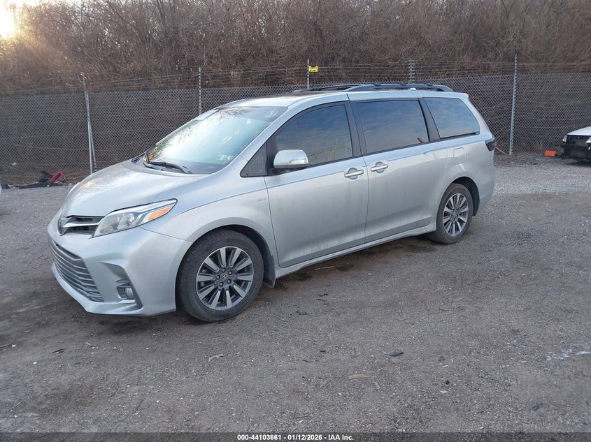 2020 Toyota Sienna Limited Premium