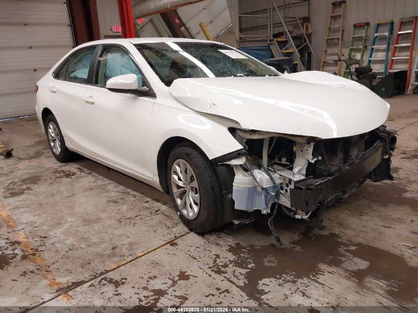 2016 Toyota Camry Le