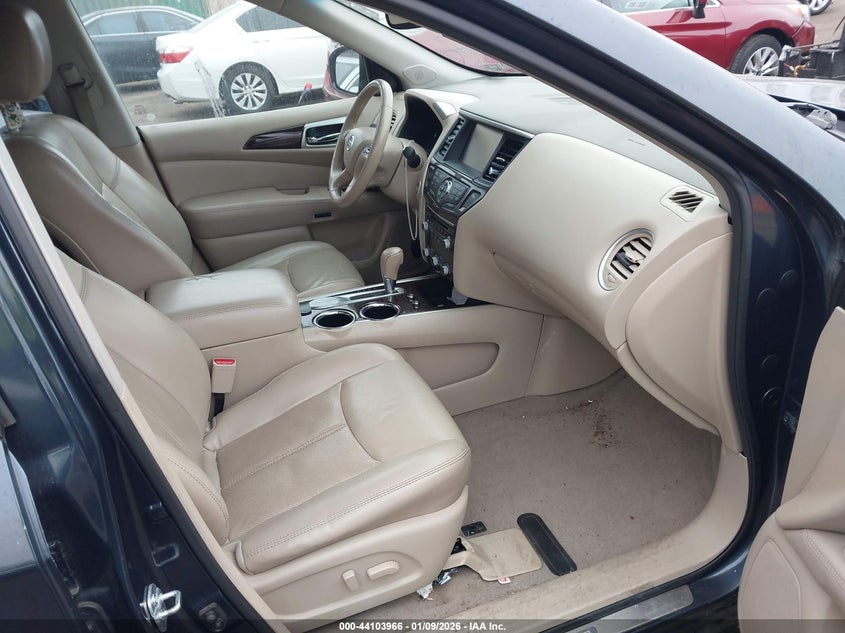 2015 Nissan Pathfinder Platinum