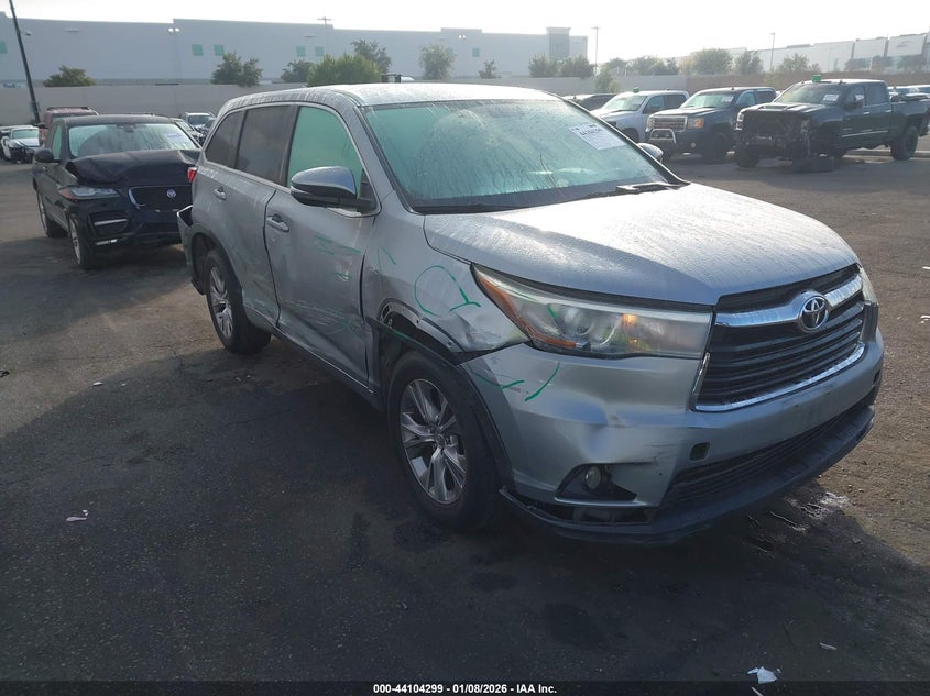 TOYOTA HIGHLANDER LE PLUS V6