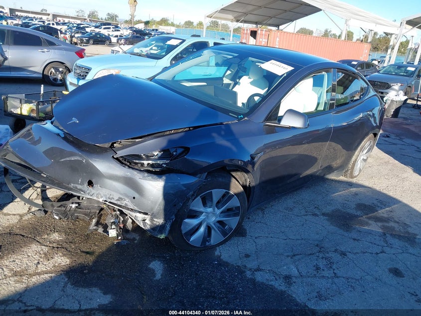 2022 Tesla Model Y Long Range Dual Motor All-Wheel Drive