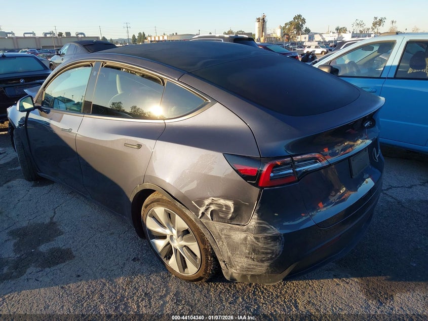 2022 Tesla Model Y Long Range Dual Motor All-Wheel Drive