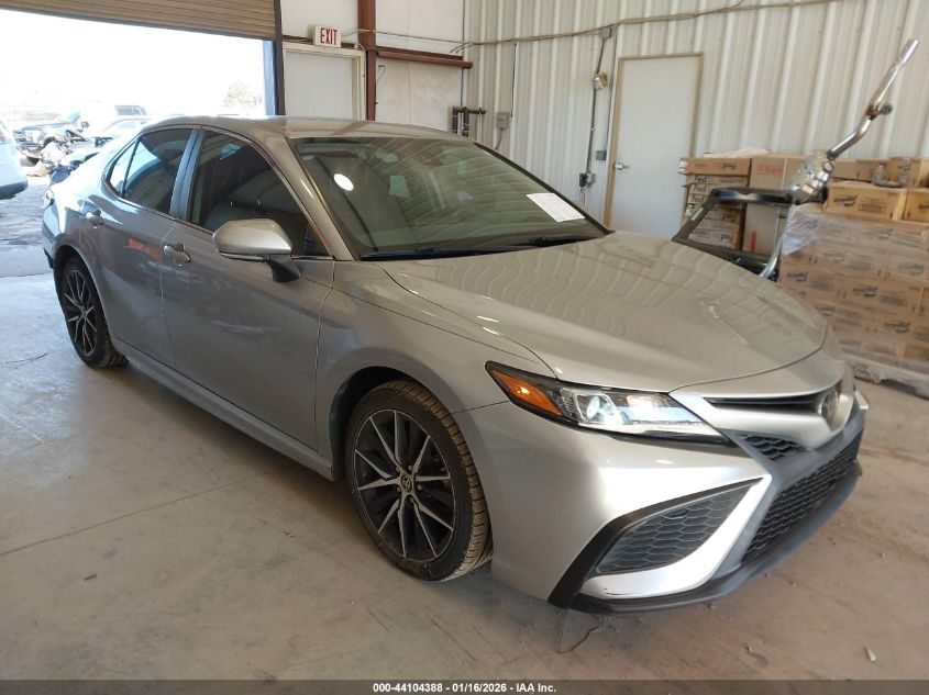 2022 Toyota Camry Se