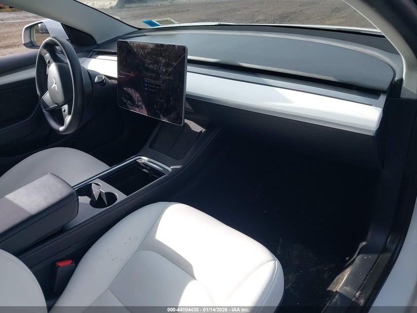 2022 Tesla Model 3 Long Range Dual Motor All-Wheel Drive