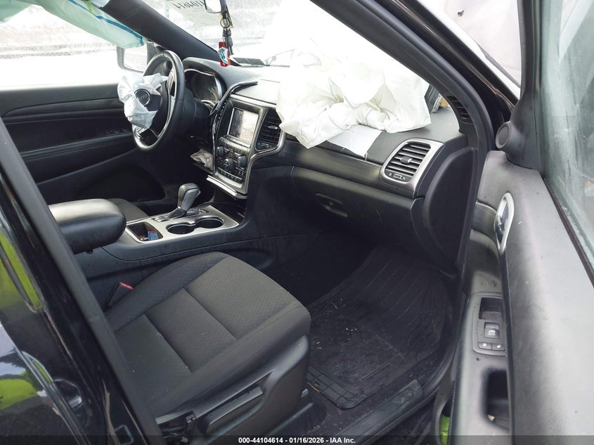 2019 Jeep Grand Cherokee Laredo E 4X4