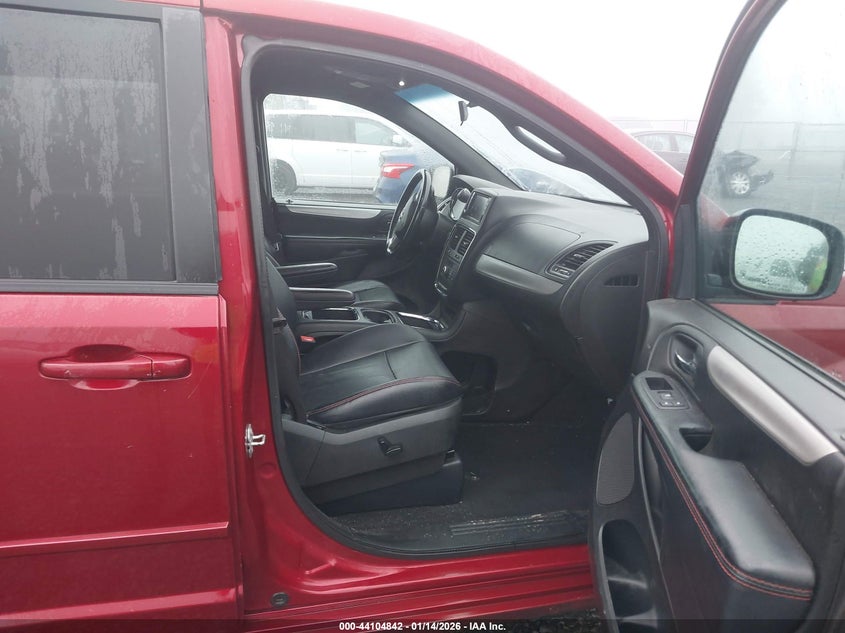 2015 Dodge Grand Caravan R/T