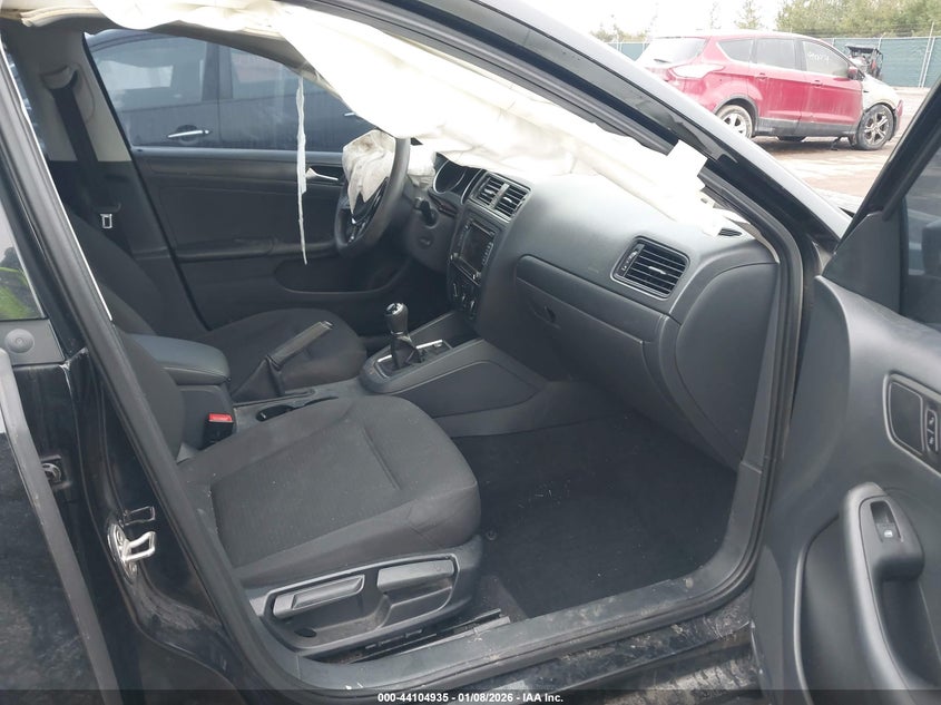 2015 Volkswagen Jetta 2.0L S