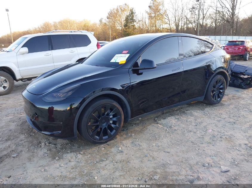 2022 Tesla Model Y Long Range Dual Motor All-Wheel Drive