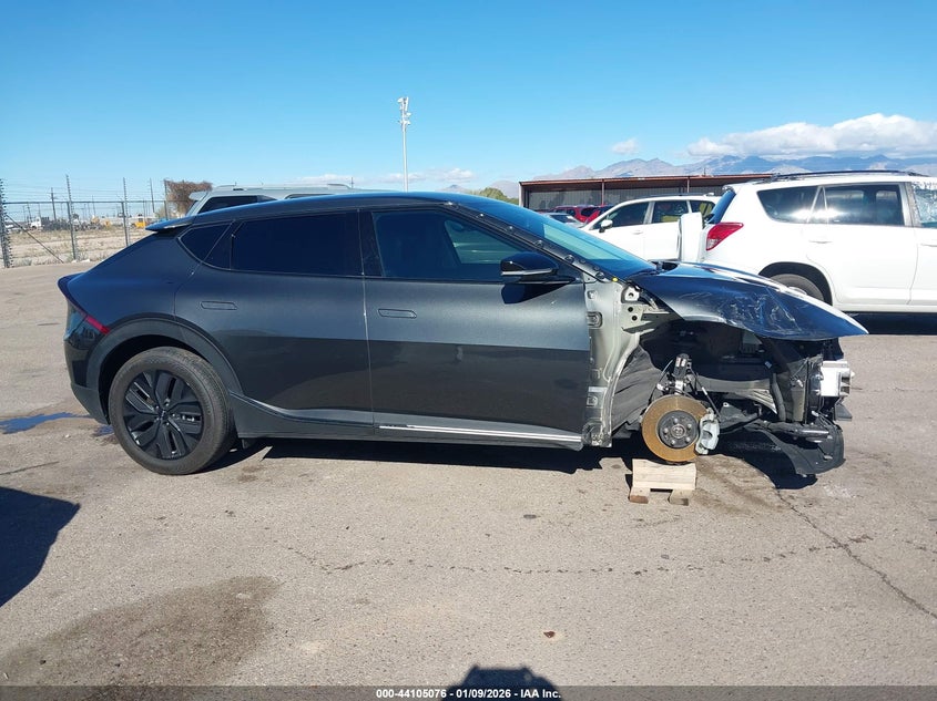 VIN KNDC3DLC3R5172038 2024 KIA EV6 LIGHT LONG RANGE