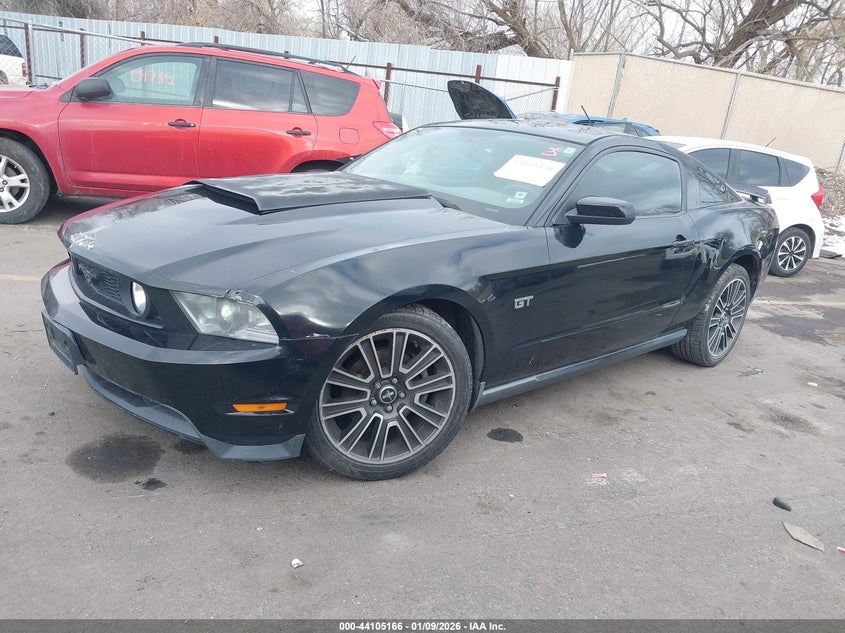 2010 FORD MUSTANG auction photo 2