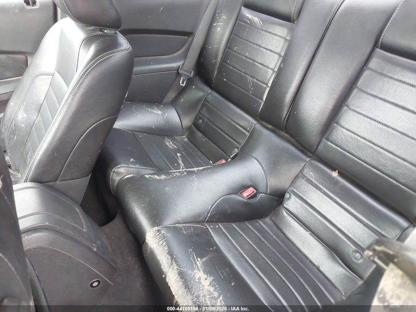 2010 FORD MUSTANG auction photo 8