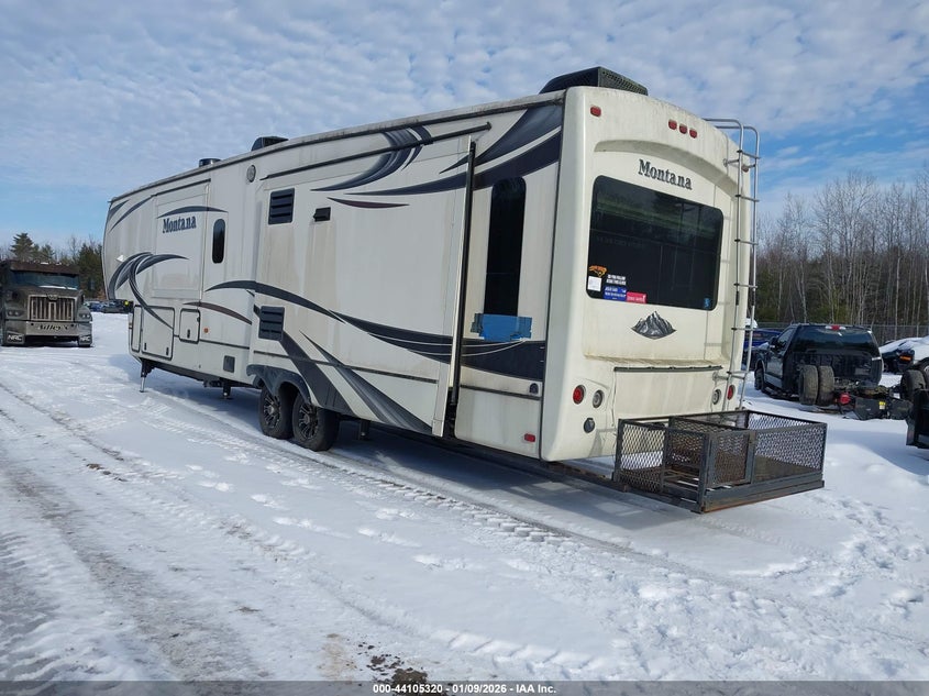 Vin: 4ydf39122f4700610, lot: 44601177, keystone montana 3910fb 5th wheel 40.6ft 20153