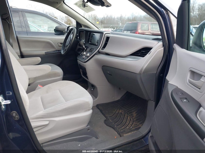 2020 Toyota Sienna L