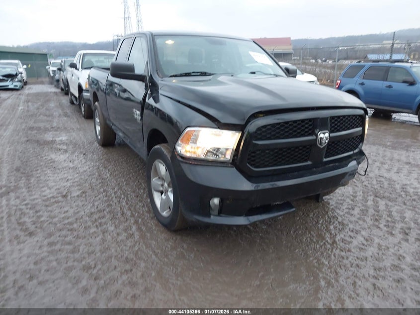 2019 Ram 1500 Classic Express 4X4 6'4 Box
