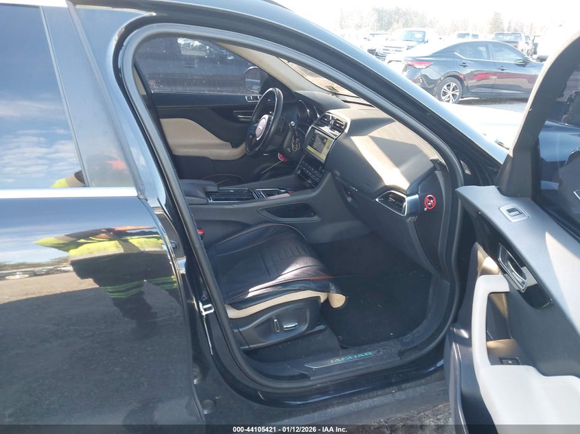 2019 Jaguar F-Pace 25T Premium