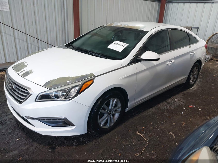 5NPE24AFXFH241263 2015 HYUNDAI SONATA SE photo 1