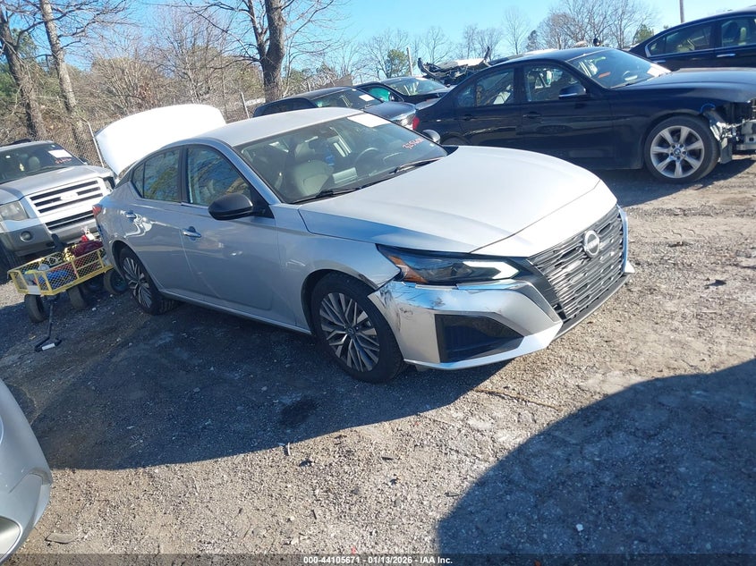 2024 Nissan Altima Sv Fwd