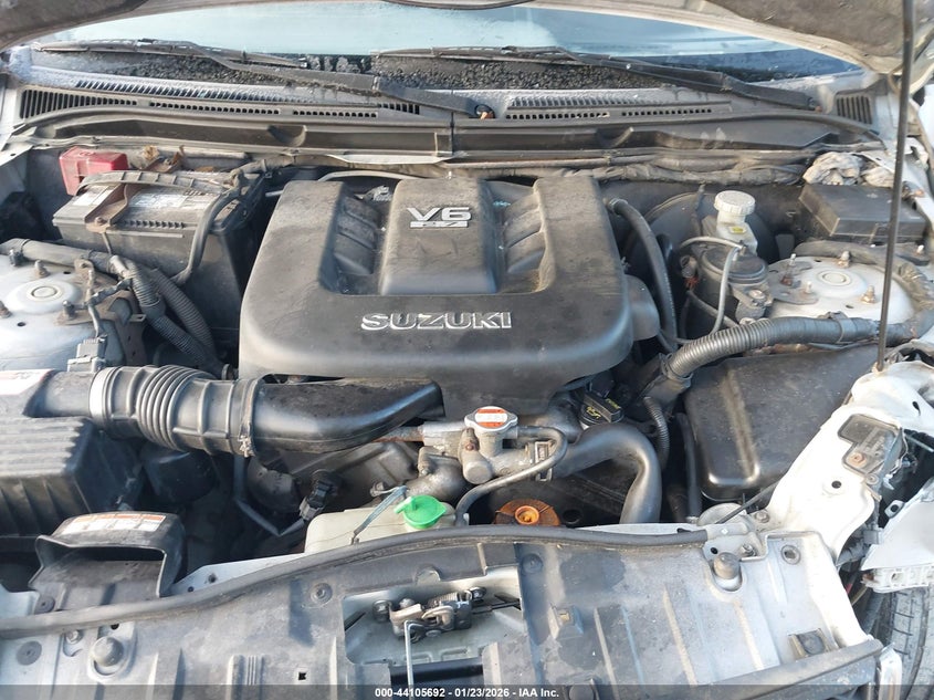2006 Suzuki Grand Vitara Luxury VIN: JS3TD947564105794 Lot: 44105692