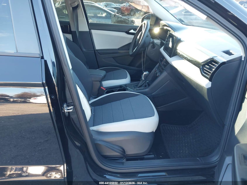 2025 Volkswagen Taos 1.5T S