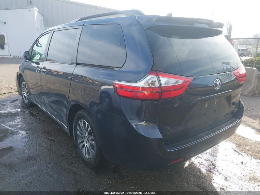 2019 Toyota Sienna Xle 7 Passenger