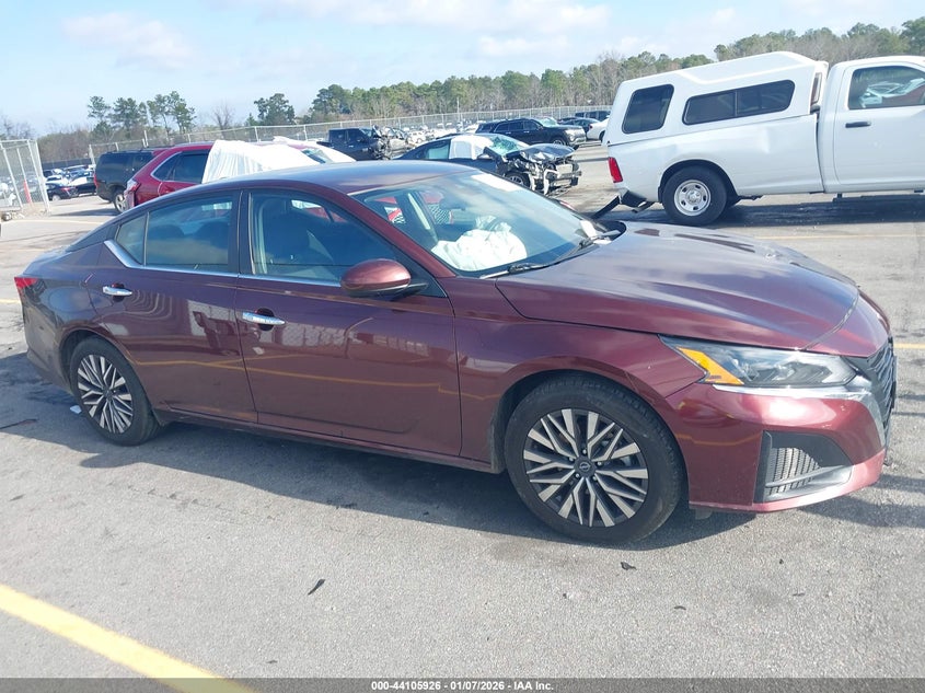 2023 Nissan Altima Sv Fwd