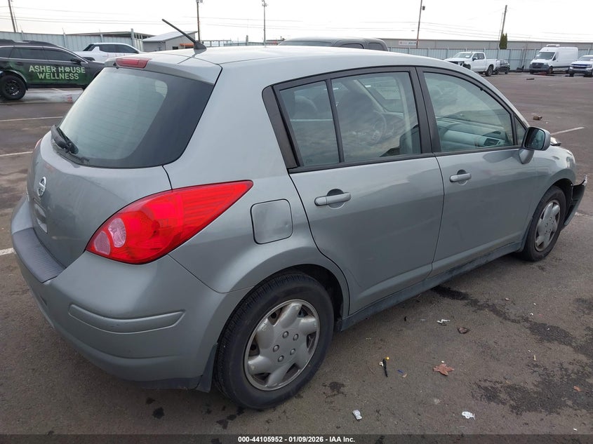 2011 Nissan Versa 1.8S