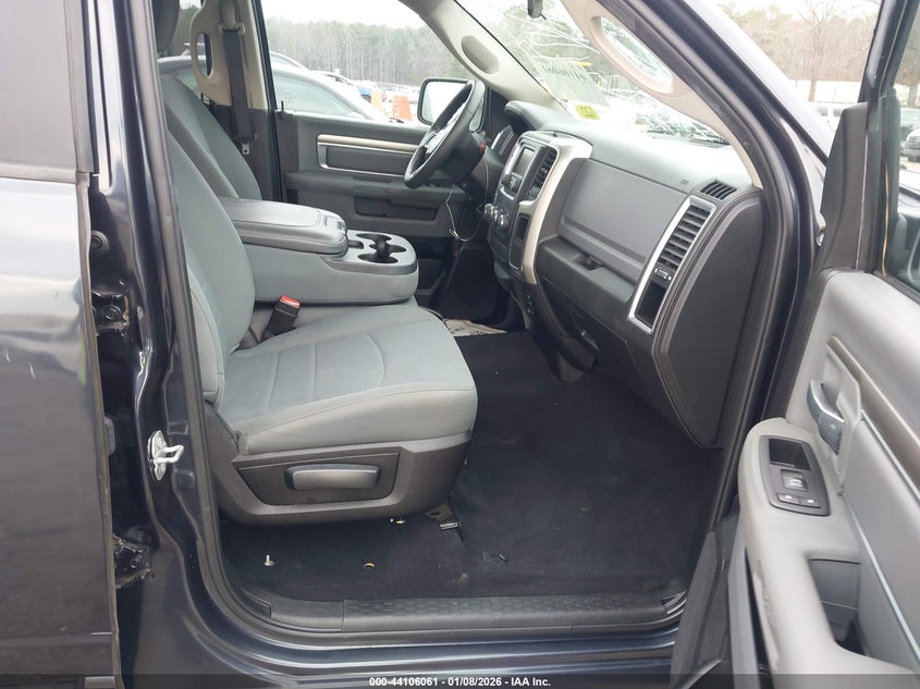 2019 Ram 1500 Classic Slt 4X2 6'4 Box