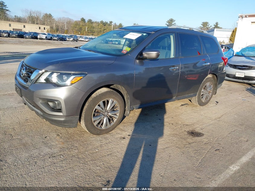 2019 Nissan Pathfinder S