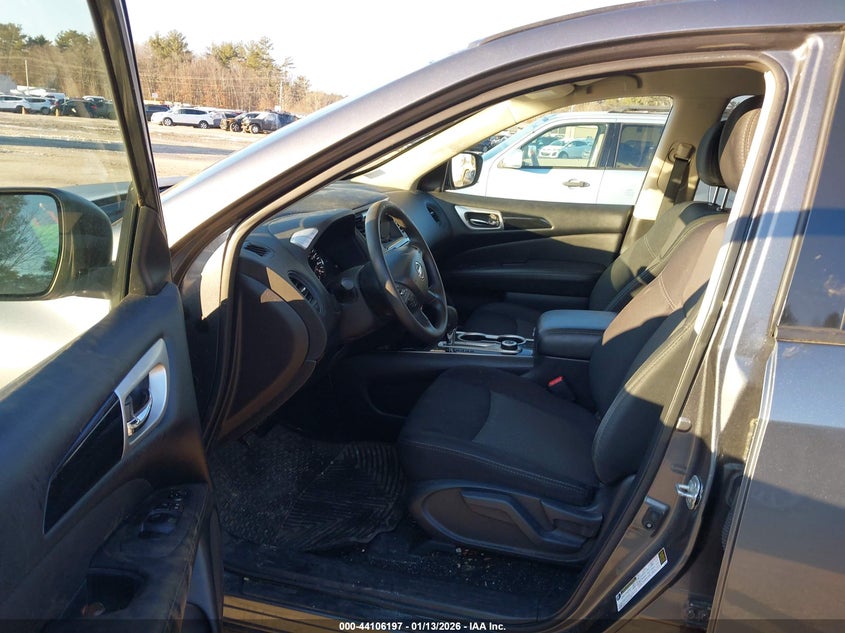 2019 Nissan Pathfinder S