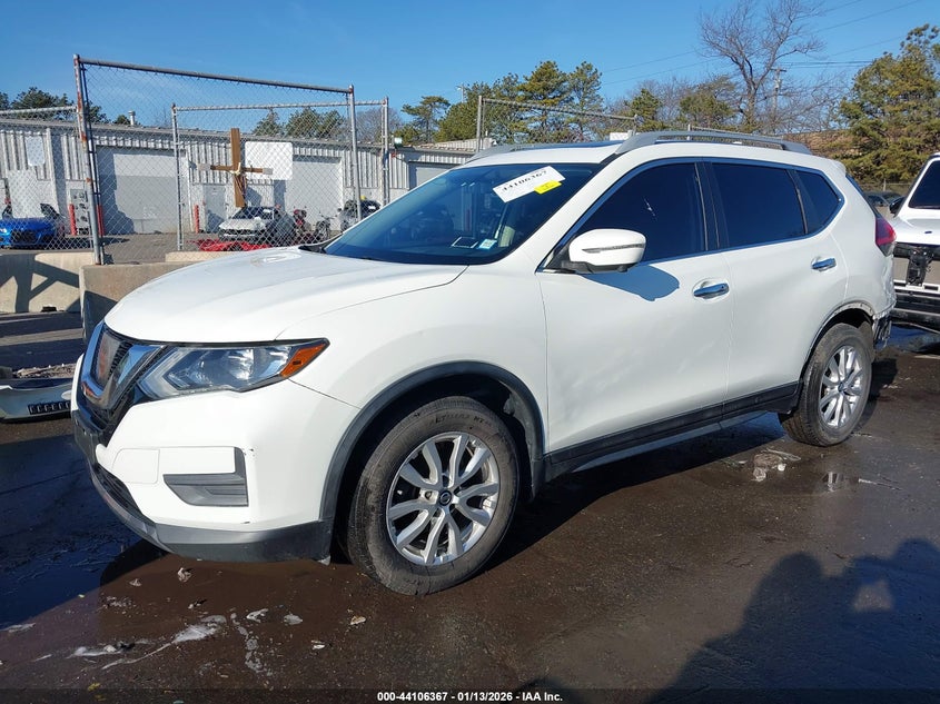 2017 Nissan Rogue Sv