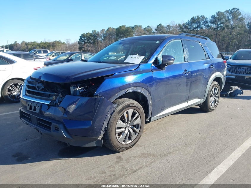 2022 Nissan Pathfinder Sv 4Wd