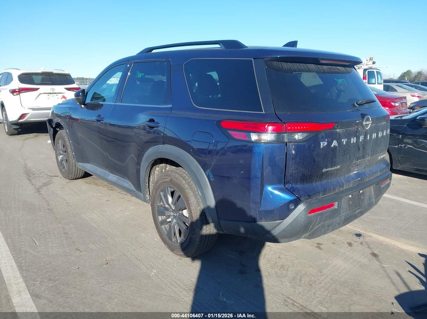 2022 Nissan Pathfinder Sv 4Wd