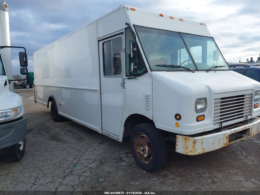2011 Ford F-59 Commercial Stripped