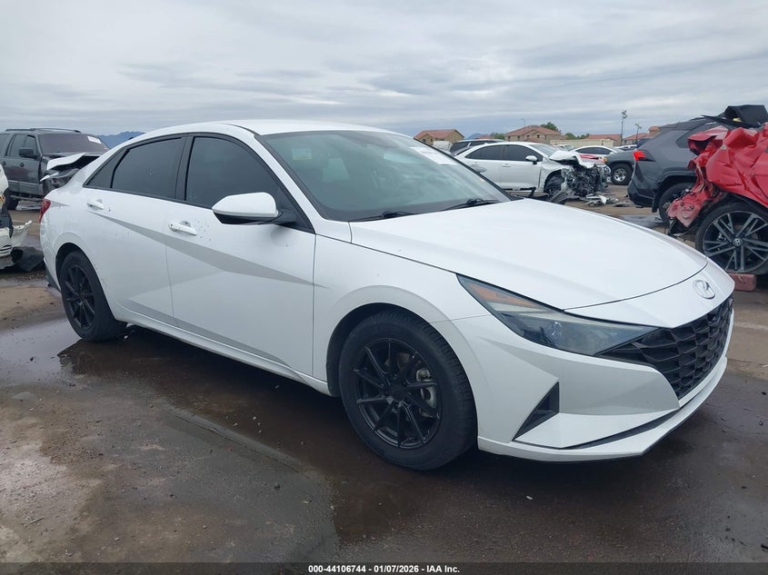 2021 Hyundai Elantra Sel