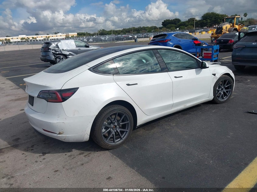 2022 Tesla Model 3 Rear-Wheel Drive