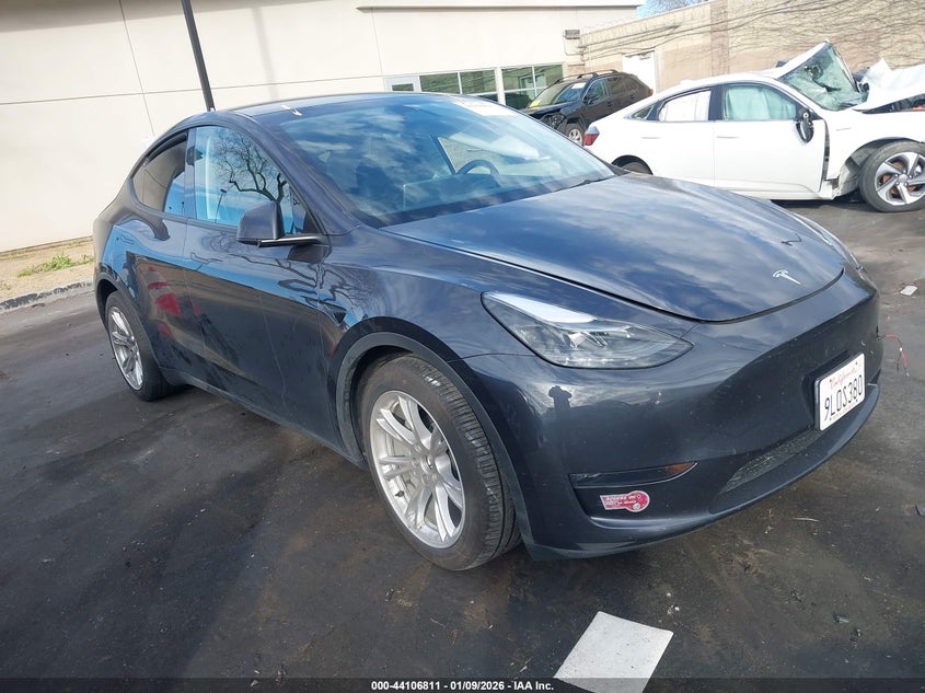 7SAYGDEE2RA250834 2024 Tesla Model Y Long Range Dual Motor All-Wheel Drive auction photo 1
