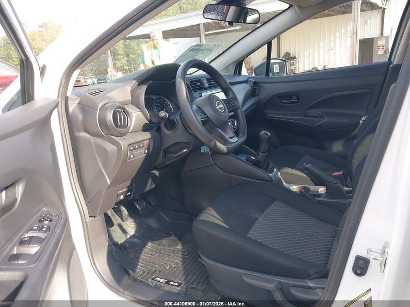 2024 Nissan Versa 1.6 S