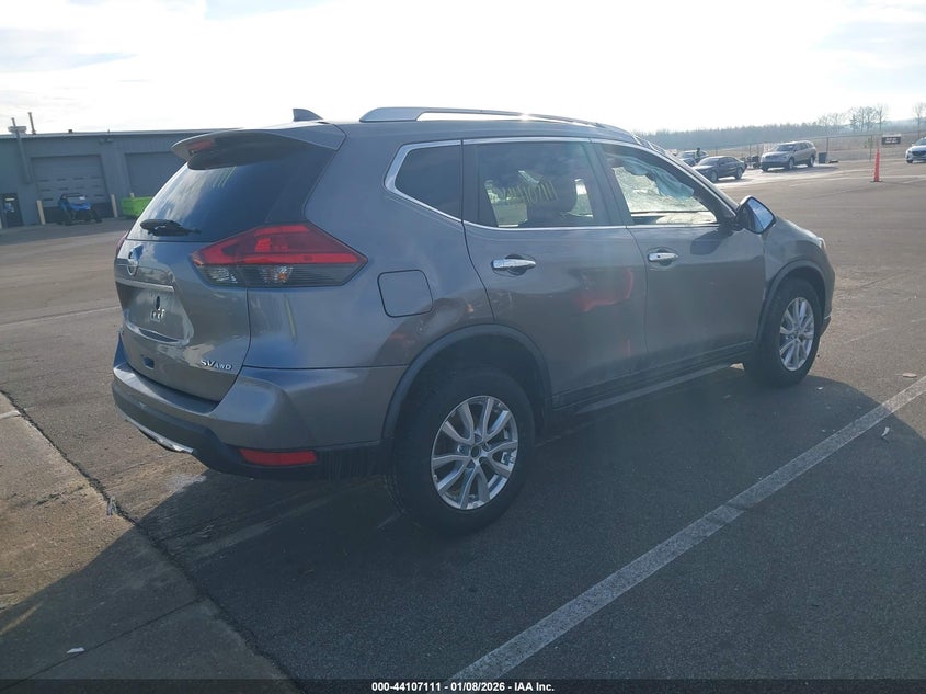 2017 Nissan Rogue Sv