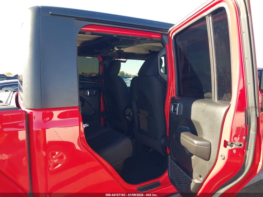 2021 Jeep Gladiator Sport S 4X4 VIN: 1C6HJTAG0ML542403 Lot: 44107183