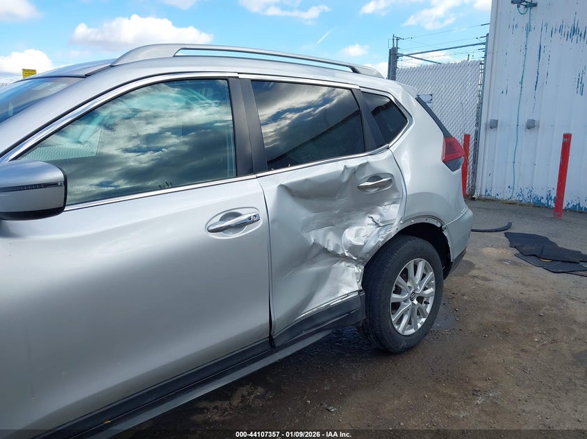 VIN 5N1AT2MV0JC711254 2018 NISSAN ROGUE SV