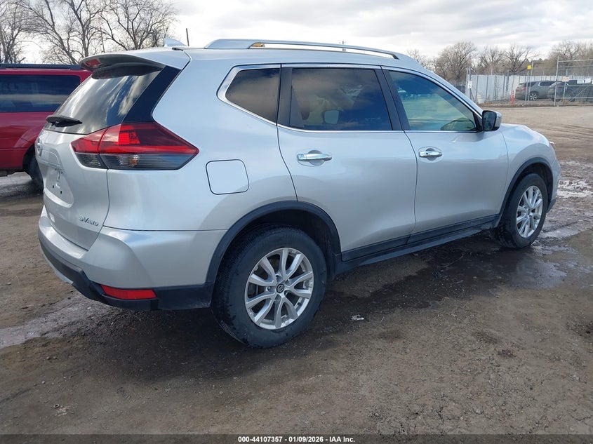 2018 Nissan Rogue Sv
