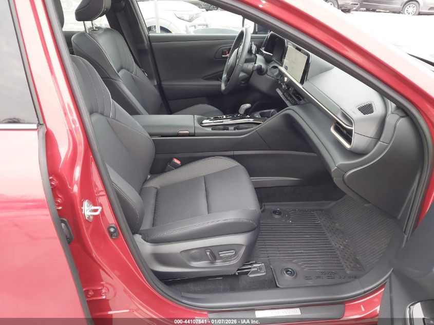 2025 Toyota Crown Platinum