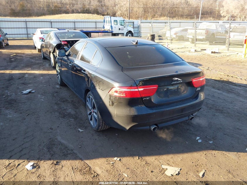 2018 Jaguar Xe 30T Prestige