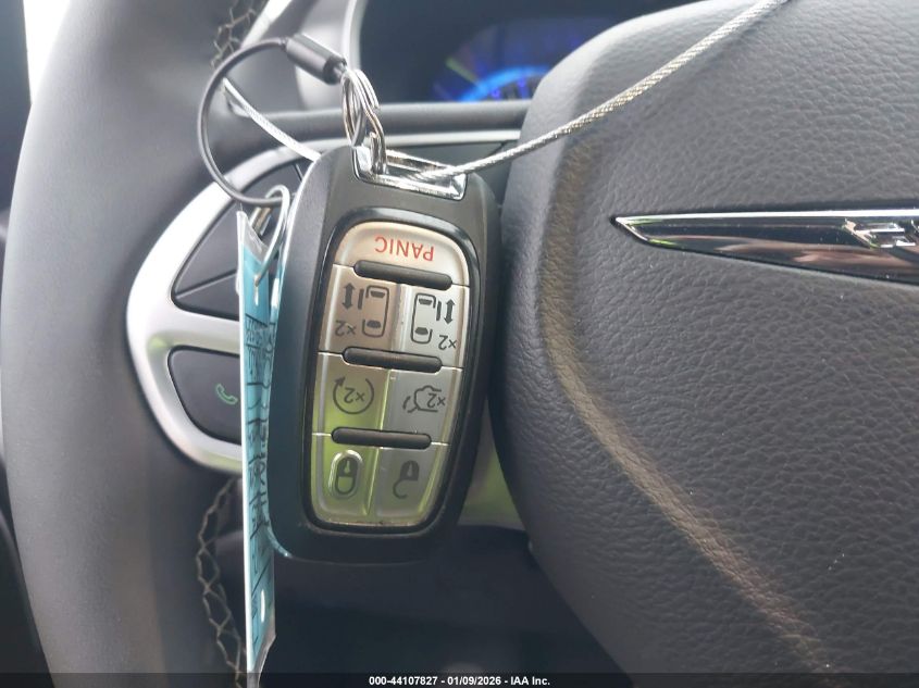 2025 Chrysler Pacifica - 2C4RC1BG6SR551539