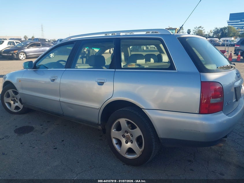 1998 Audi A4 Avant VIN: WAUFD68D2WA090888 Lot: 44107919