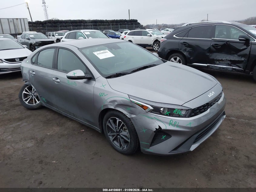 2023 Kia Forte Lxs