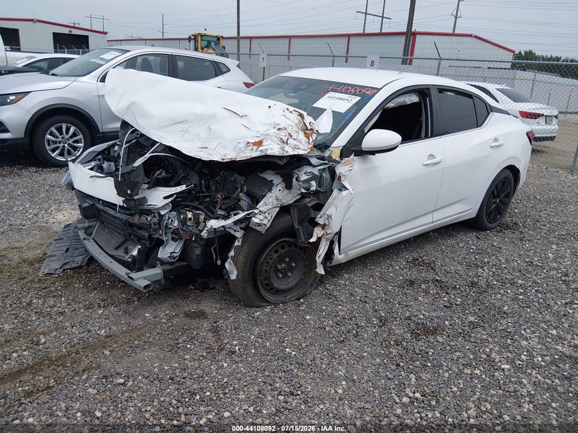 2023 NISSAN SENTRA auction photo 2