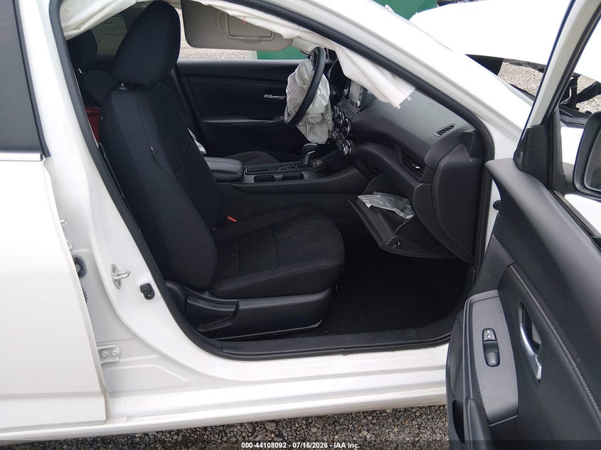 2023 NISSAN SENTRA auction photo 5