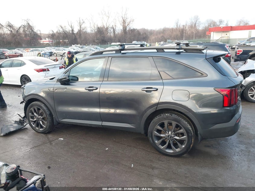 VIN 5XYRHDLF0NG154636 2022 KIA SORENTO X-LINE EX